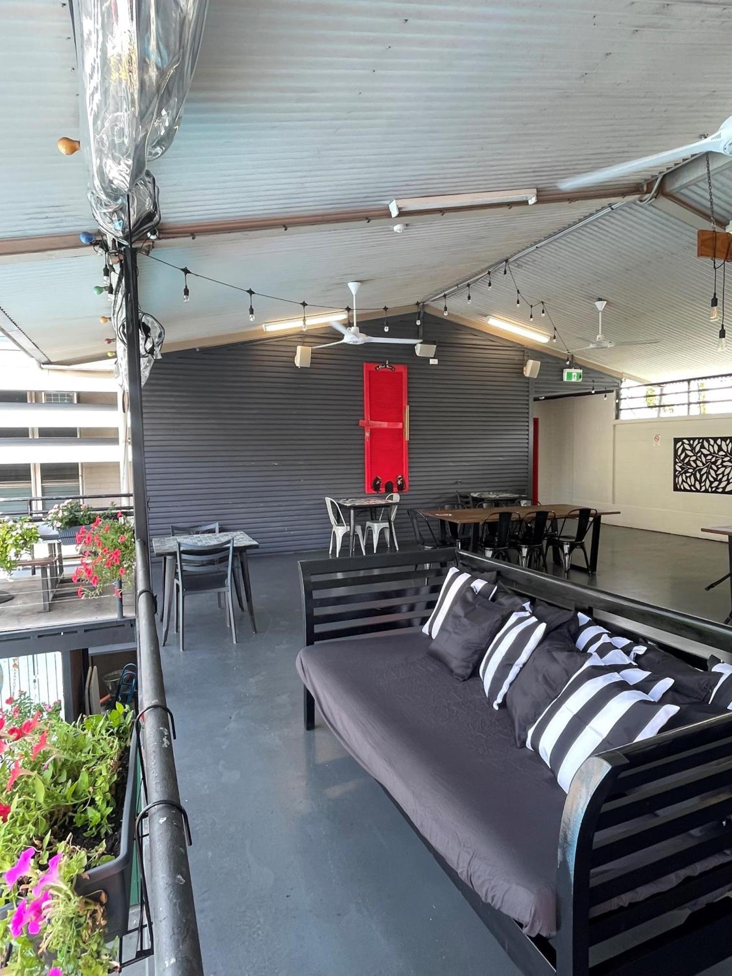 Youth Shack Backpackers Darwin Exterior foto